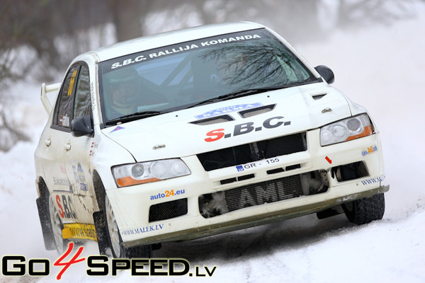 A.Grīva / R.Vēveris