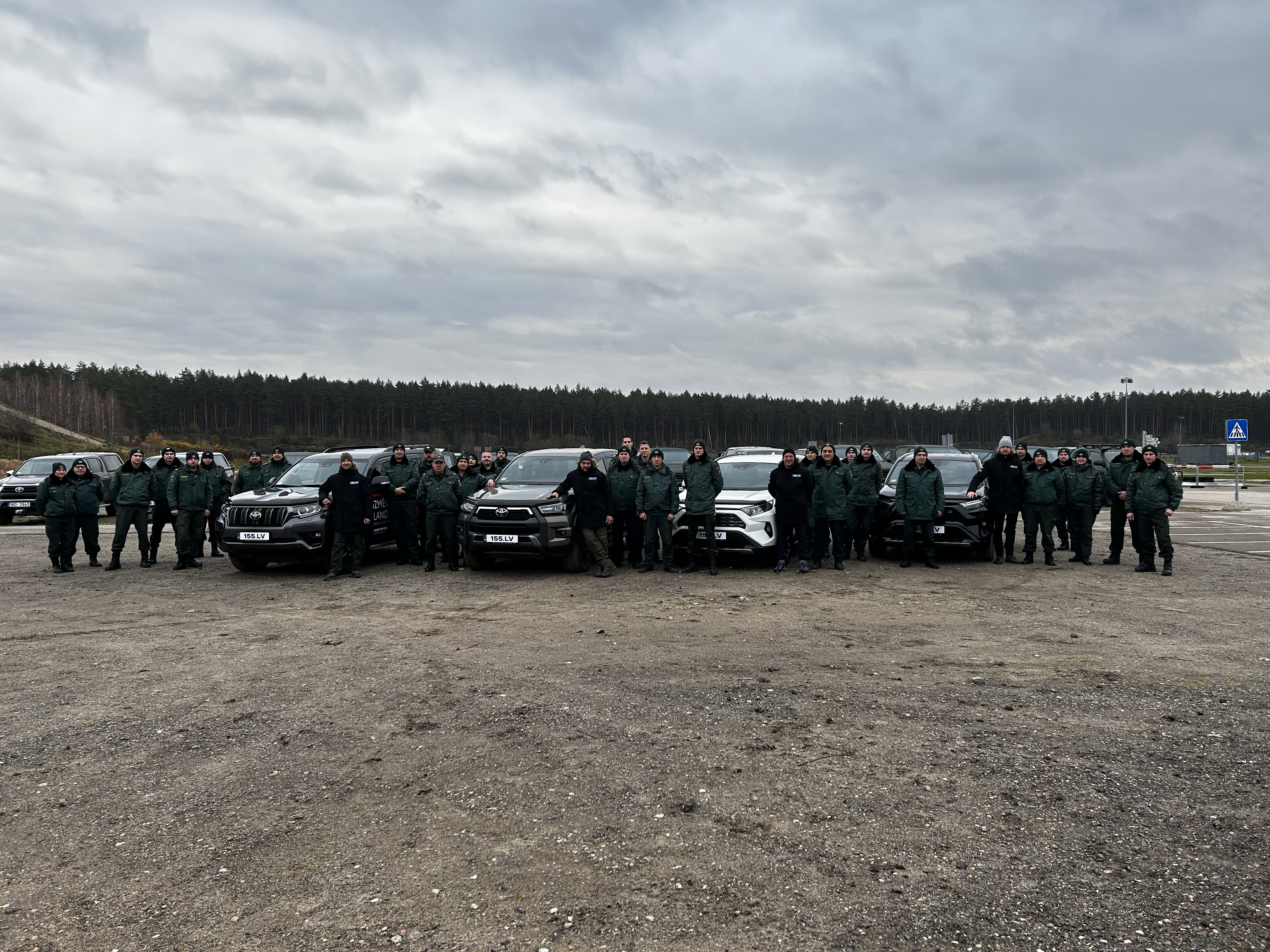 Valsts robežsardze 155.LV drošas un apvidus braukšanas apmācībās